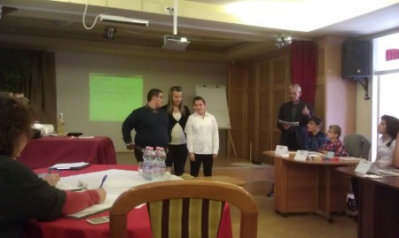 Bemutatunk egy játékot